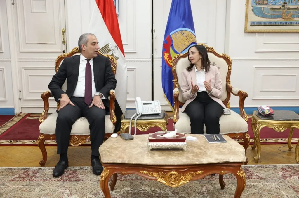 رئيس البنك الزراعي المصري والدكتورة جاكلين عازر محافظ البحيرة