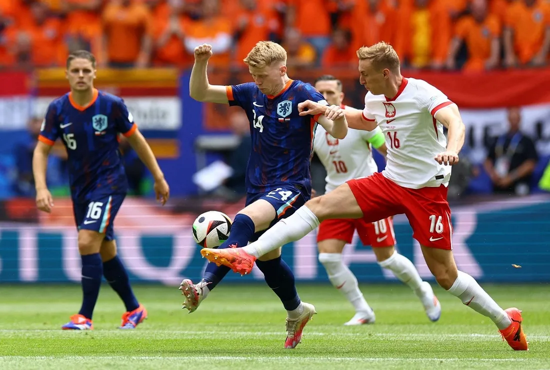 من مباريات اليوم بولندا وهولندا