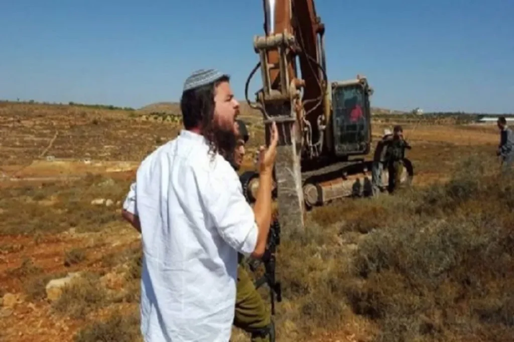 انتهاكات المستعمرين اليهود بالضفة الغربية ( صورة من وفا ) - أرشيفية