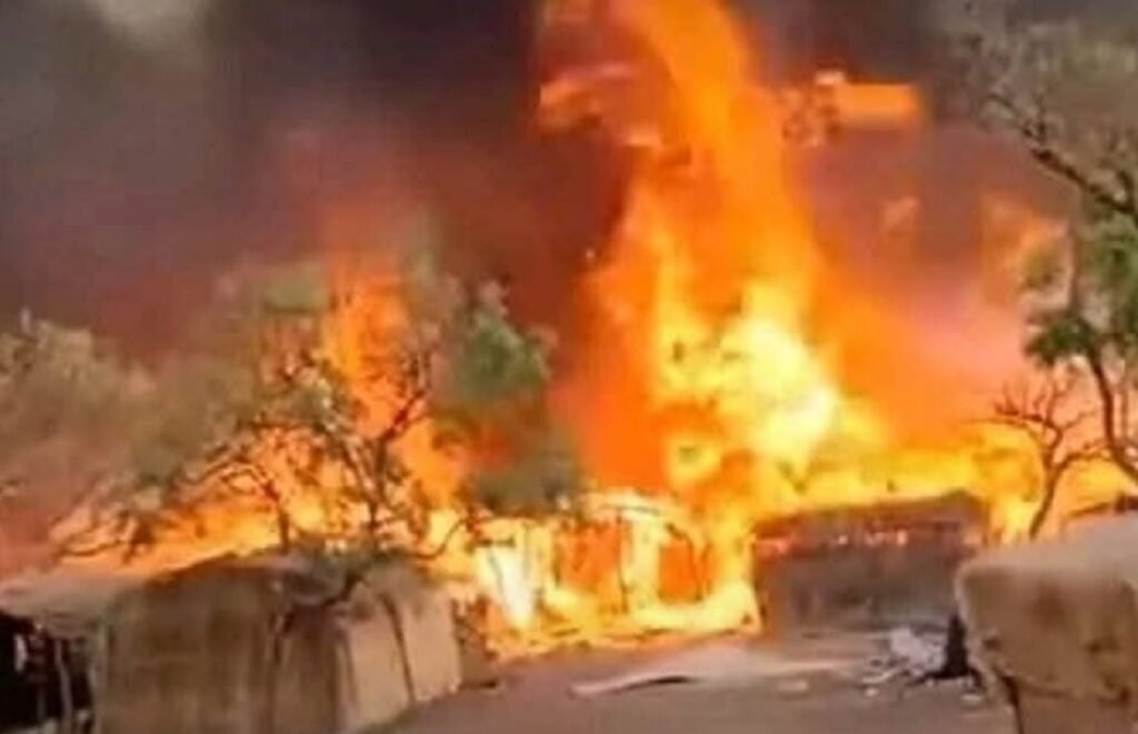 حريق في مخيم نازحين شمال دارفور