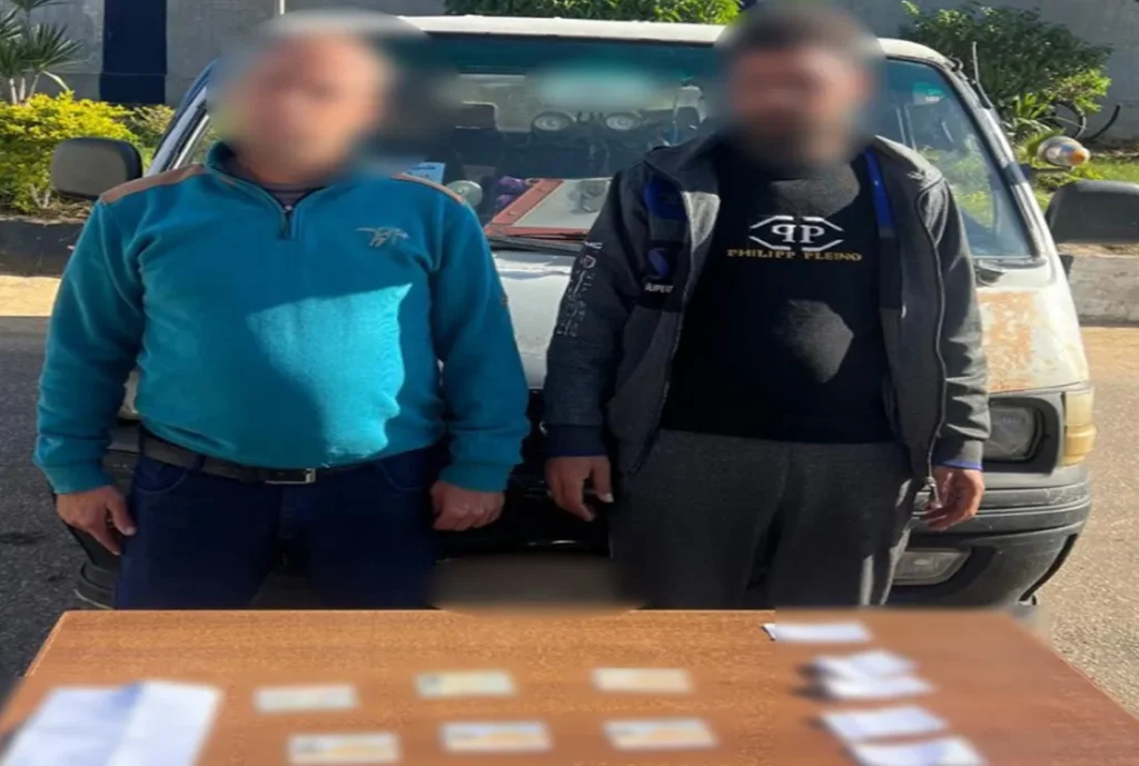 شخصان ممن كانوا يحاولون التأثير على العملية الانتخابية