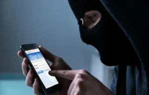 النصب من خلال خدعة طلب المساعدة عن طريق التليفون المحمول – صورة موضوعية