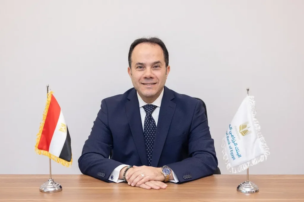 أحمد حبلص ضمن فريق العمل بالبنك الزراعي المصري