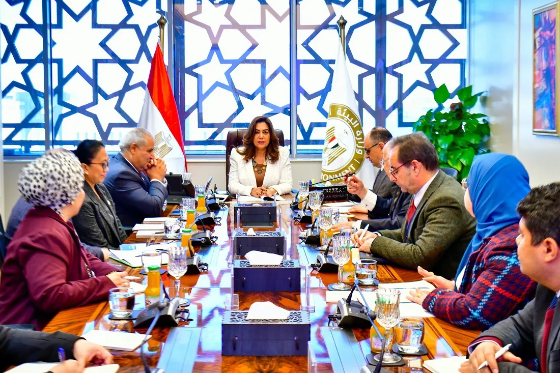 اجتماع منال عوض مع المدير العام المساعد لمنظمة الأغذية والزراعة للأمم المتحدة (الفاو)