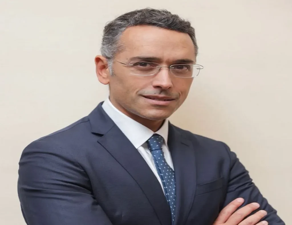 عمرو دمرداش رئيس قطاع ائتمان الشركات والقروض المشتركة ببنك مصر