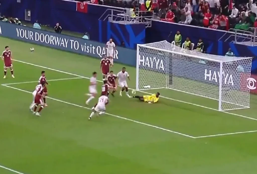 منتخبي تونس وقطر