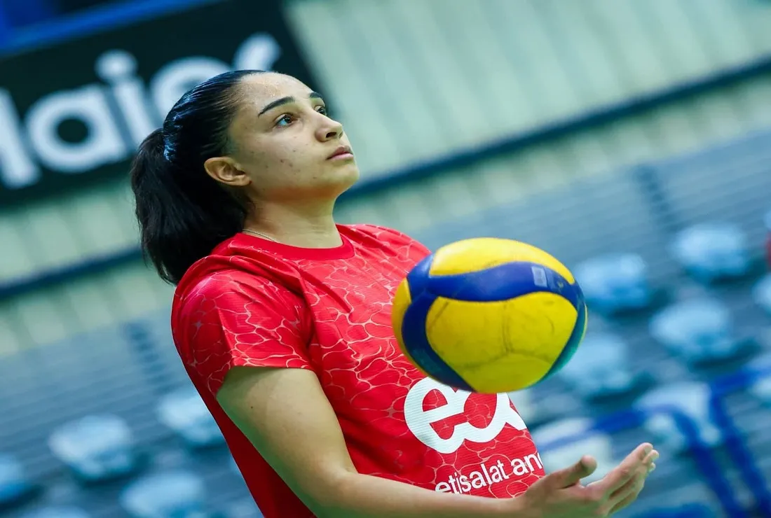 آية النادي نجمة النادي الأهلي