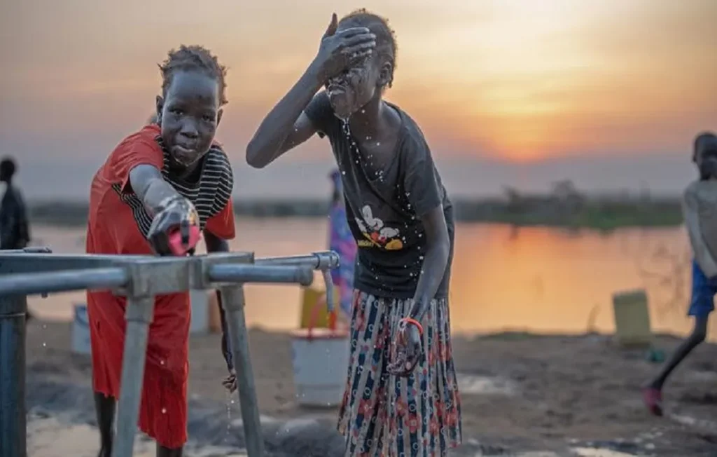 معاناة الأطفال بجنوب السودان – صورة من الأمم المتحدة