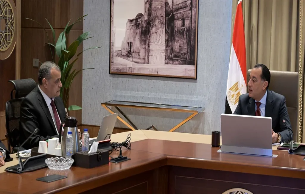 رئيس الوزراء المصري ووزير الدولة للإنتاج الحربي