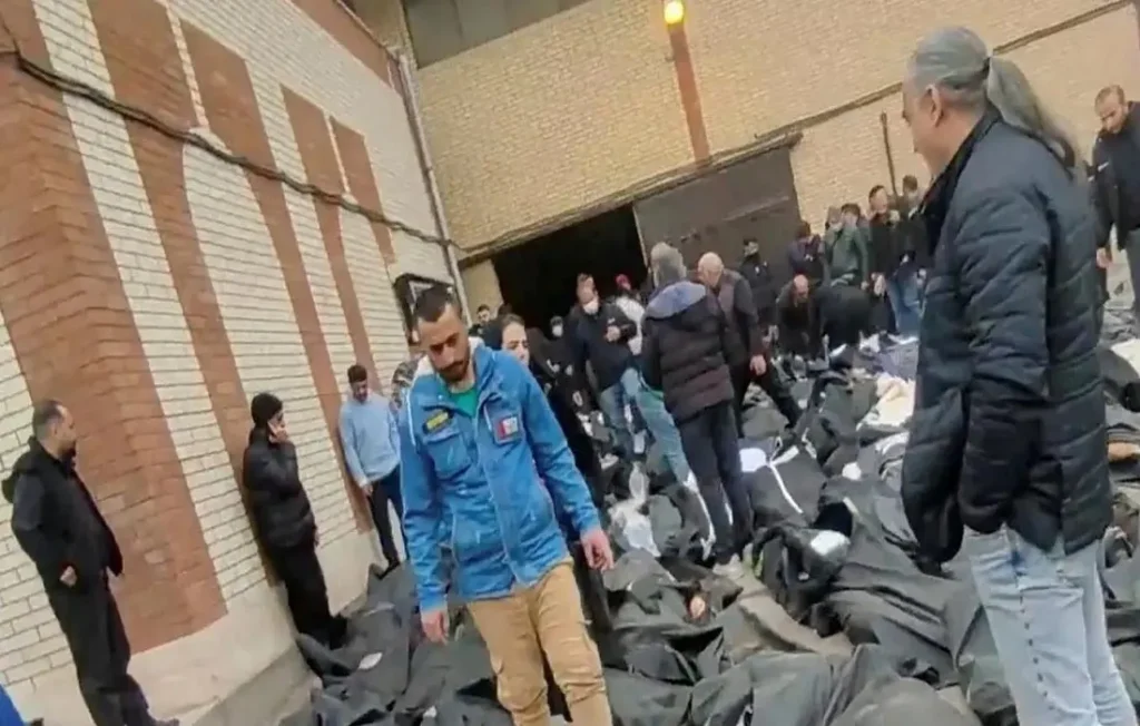 عشرات القتلى في احتجاجات إيران وسط تعتيم إعلامي ( الصورة من نيويورك تايمز)