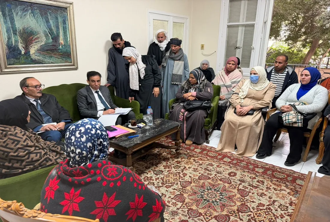 مساعد وزير الخارجية يلتقي عائلات المتغيبين المصريين في ليبيا