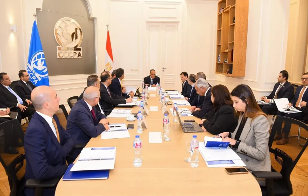 وزير الخارجية المصري خلال الاجتماع