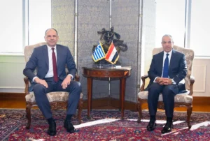 وزير الخارجية المصري ونظيره اليوناني