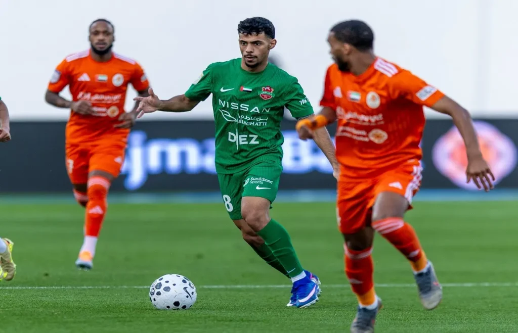 شباب الأهلي وعجمان في الدوري الاماراتي للمحترفين