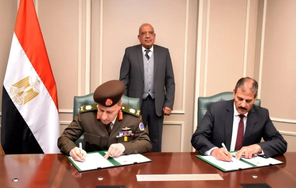 أثناء توقيع بروتوكول التعاون بين القوات المسلحة المصرية وقطاع الكهرباء