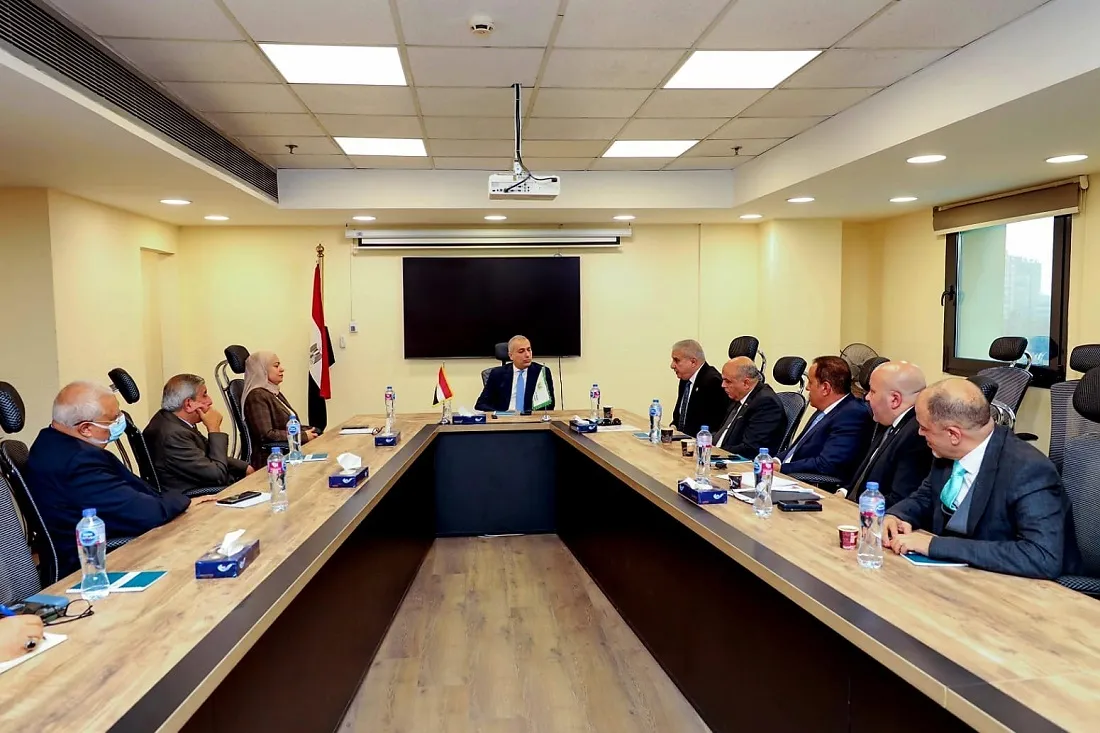 لقاء رئيس البنك الزراعي بأعضاء لجنة الزراعة بمجلس الشيوخ المصري