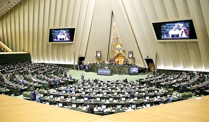 مجلس الدفاع في إيران – أرشيفية