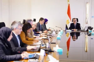 اجتماع وزير التخطيط مع بعثة البنك الدولي