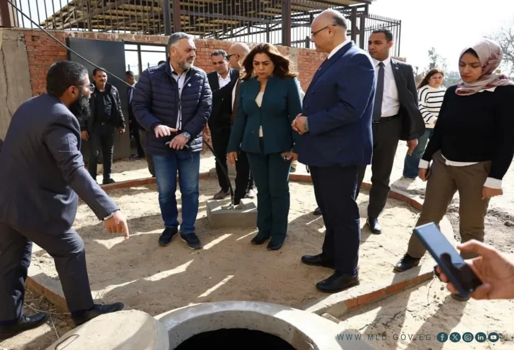 وزيرة التنمية المحلية والبيئة تفتتح وحدة البيوجاز بكفر شكر