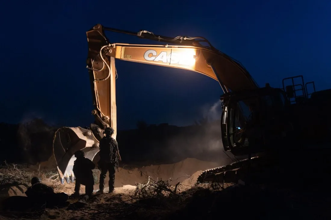 حفارات جيش الاحتلال تبحث عن أنفاق غزة