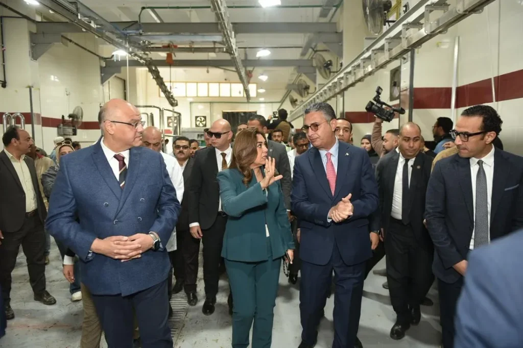 افتتاح أعمال تطوير مجزر كفر شكر في وجود وزيرة التنمية المحلية ووزير التموين ومحافظ القليوبية