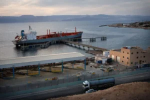 الموانئ في كوبا تعاني من الحصار الكامل من الولايات المتحدة