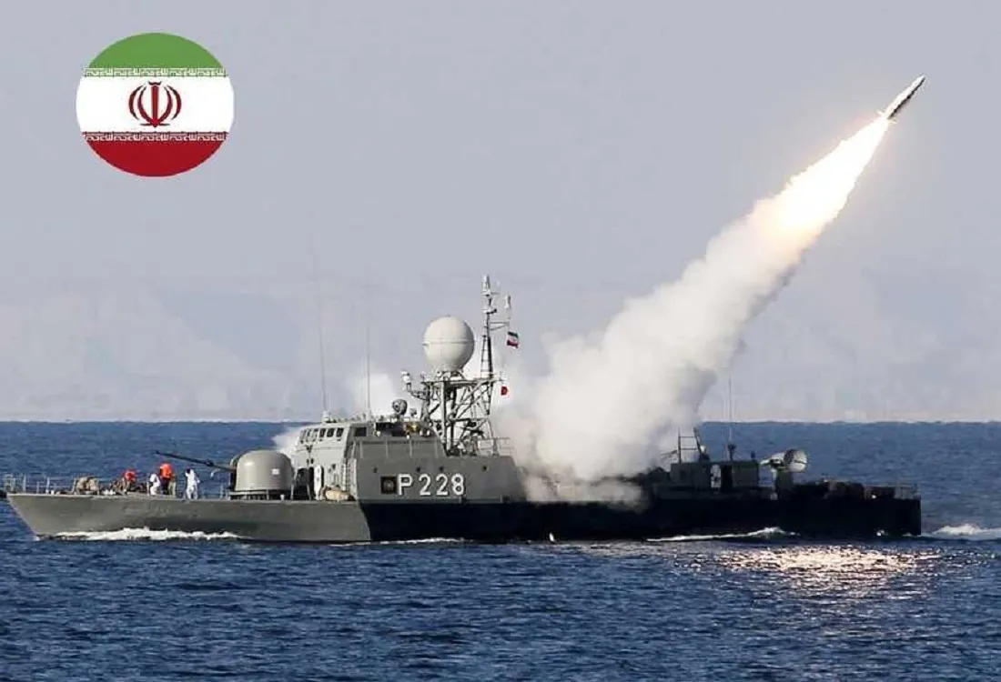 مناورات عسكرية إيرانية في مضيق هرمز