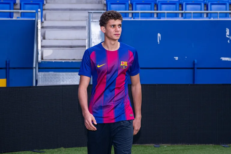 حمزة عبد الكريم نجم برشلونة القادم