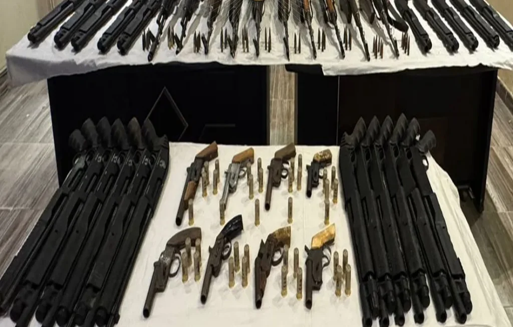 جانب من الأسلحة المضبوطة