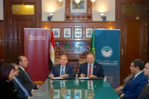 أثناء توقيع بروتوكول التعاون بين بنك مصر وهيئة الاعتماد والرقابة الصحية