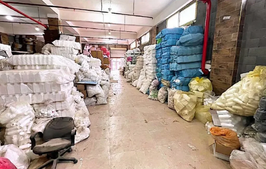 المصنع الخاص بتصنيع العقاقير البيطرية المغشوشة بمدينة السادات