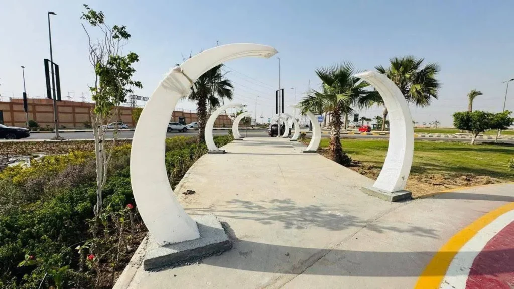 أعمال تطوير ورفع كفاءة الطرق والخدمات بالمدن الجديدة