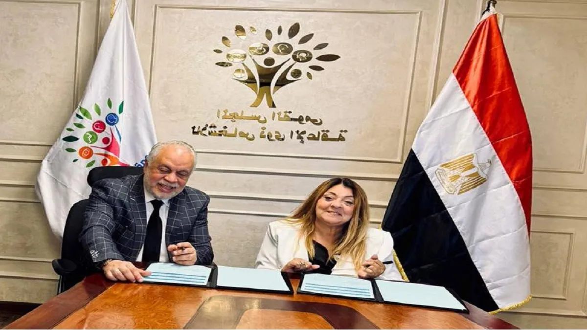 الدكتورة إيمان كريم المشرف العام على المجلس القومي للأشخاص ذوي الإعاقة والدكتور أشرف زكي نقيب المهن التمثيلية