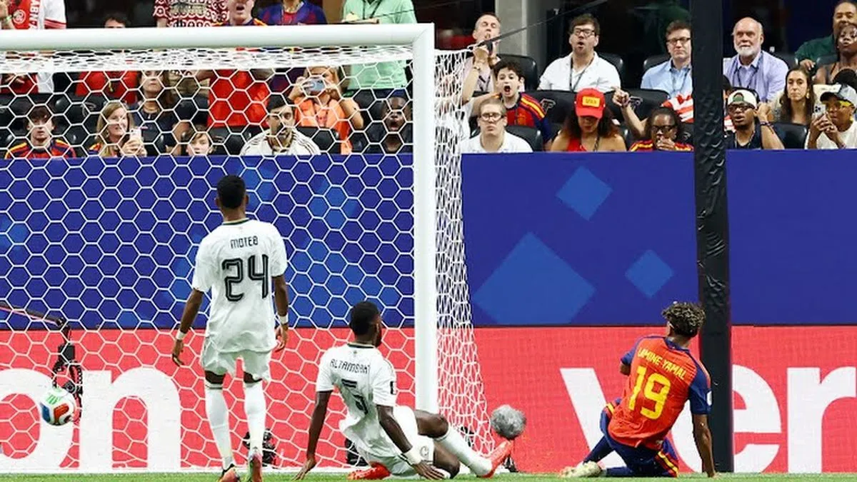إسبانيا ضد السعودية في كأس العالم