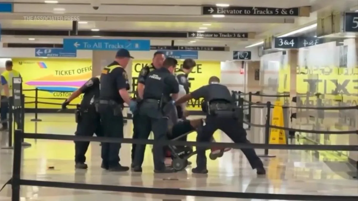 حادث طعن نيويورك داخل محطة بنسلفانيا وإصابة 6 أشخاص