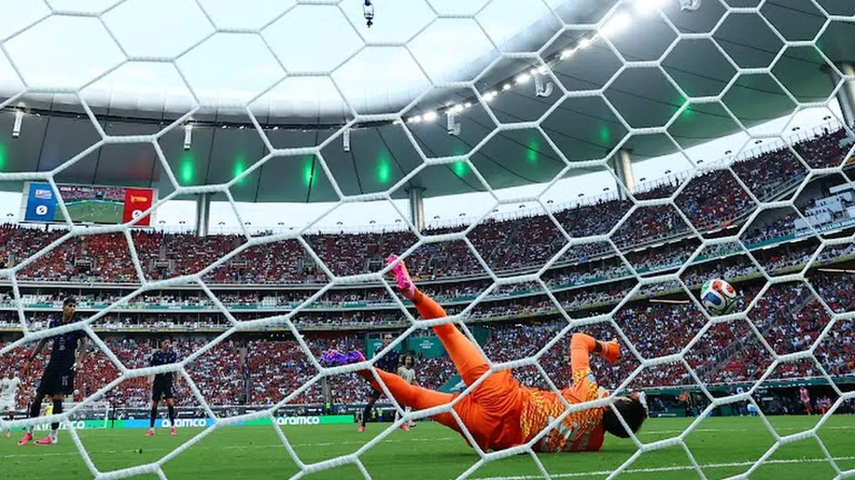 إسبانيا ضد أوروجواي في كأس العالم