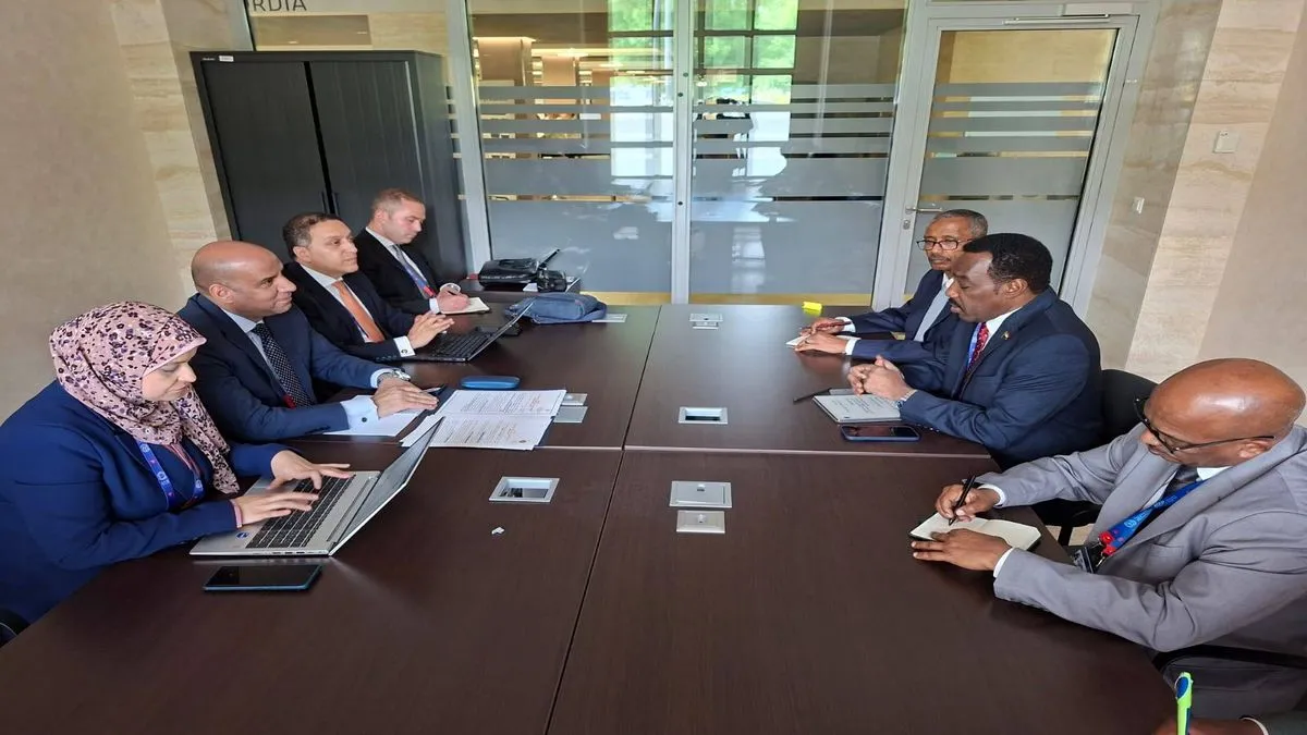 وزير العمل يلتقي نظيريه الجزائري والسوداني لبحث التعاون في التدريب المهني والتشغيل