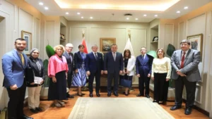 التعاون المصري الروماني بين وزير التعليم العالي ووفد رومانيا في القاهرة