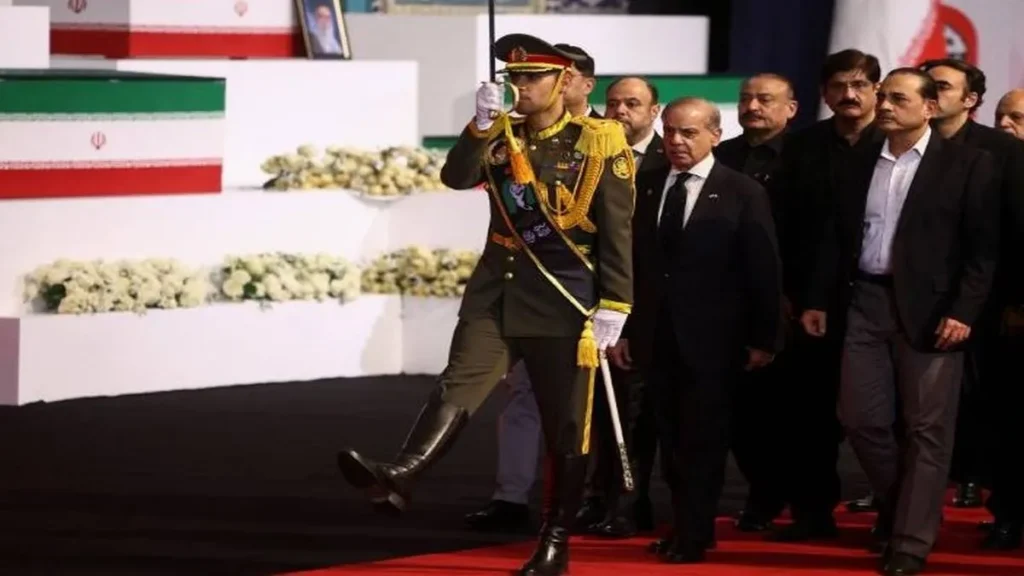 رئيس الوزراء الباكستاني شهباز شريف (رويترز)