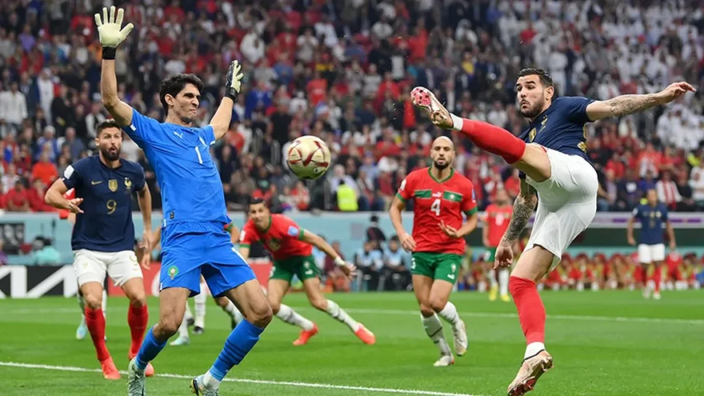 من مباريات اليوم في كأس العالم مواجهة فرنسا والمغرب