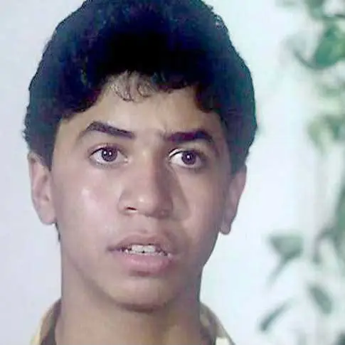 الفنان الراحل عمرو محمد علي في بداية أعماله الفنية
