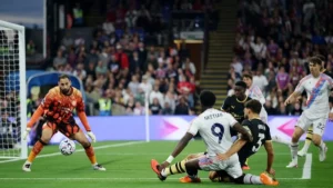 مانشستر سيتي وكريستال بالاس في الدوري الإنجليزي
