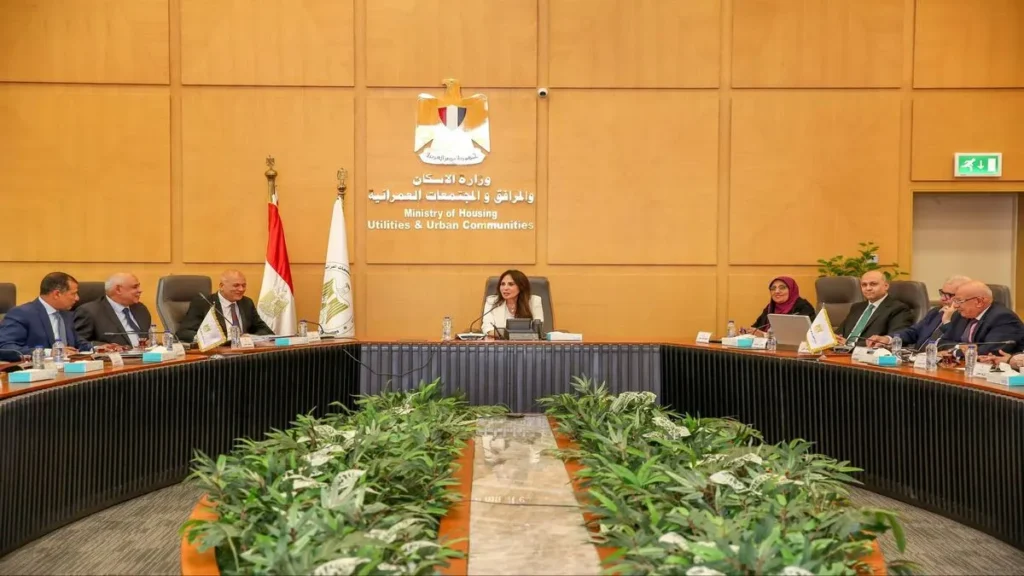 اجتماع وزيرة الإسكان وتوجه بسرعة تنفيذ مشروعات المياه والصرف بالقاهرة والقاهرة الجديدة