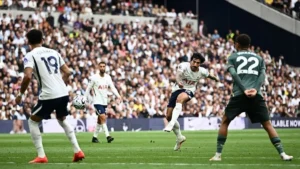 توتنهام وإيفرتون في الدوري الإنجليزي